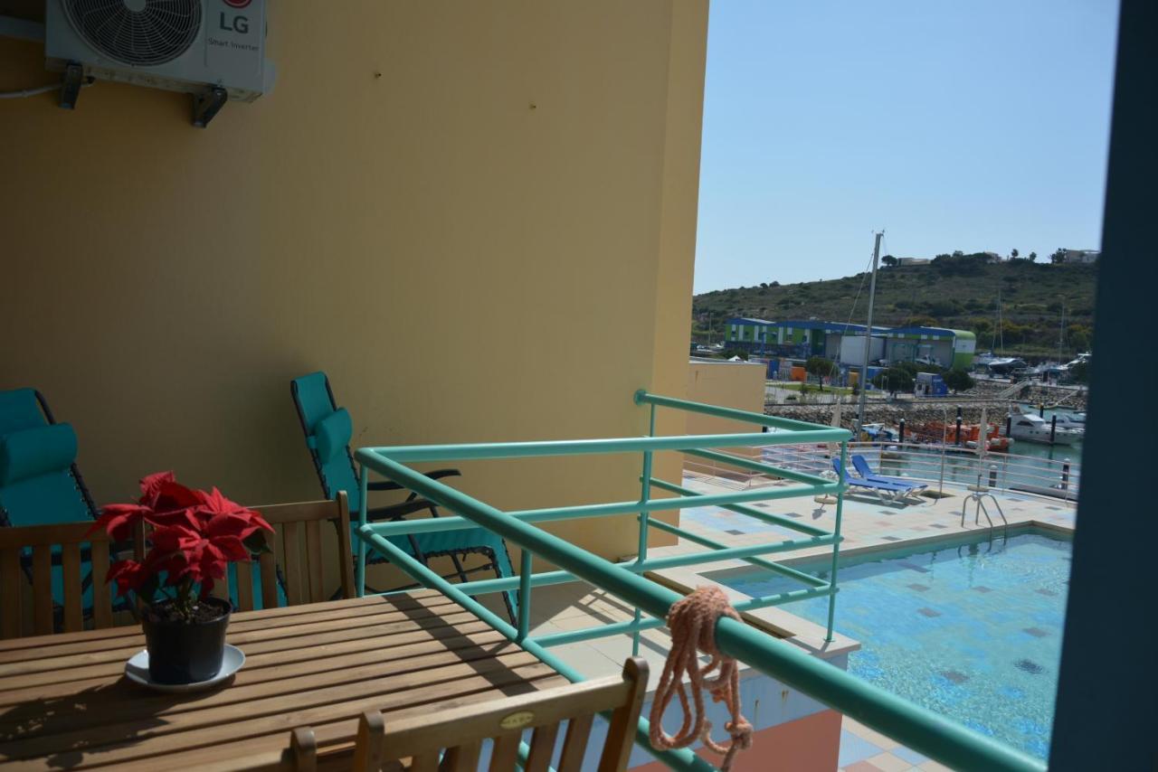 Beautiful Apartment In Albufeira Marina Екстериор снимка