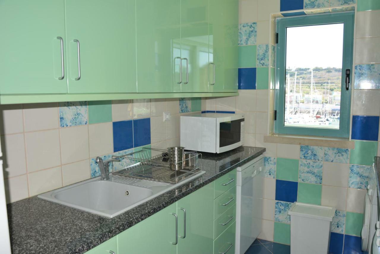 Beautiful Apartment In Albufeira Marina Екстериор снимка