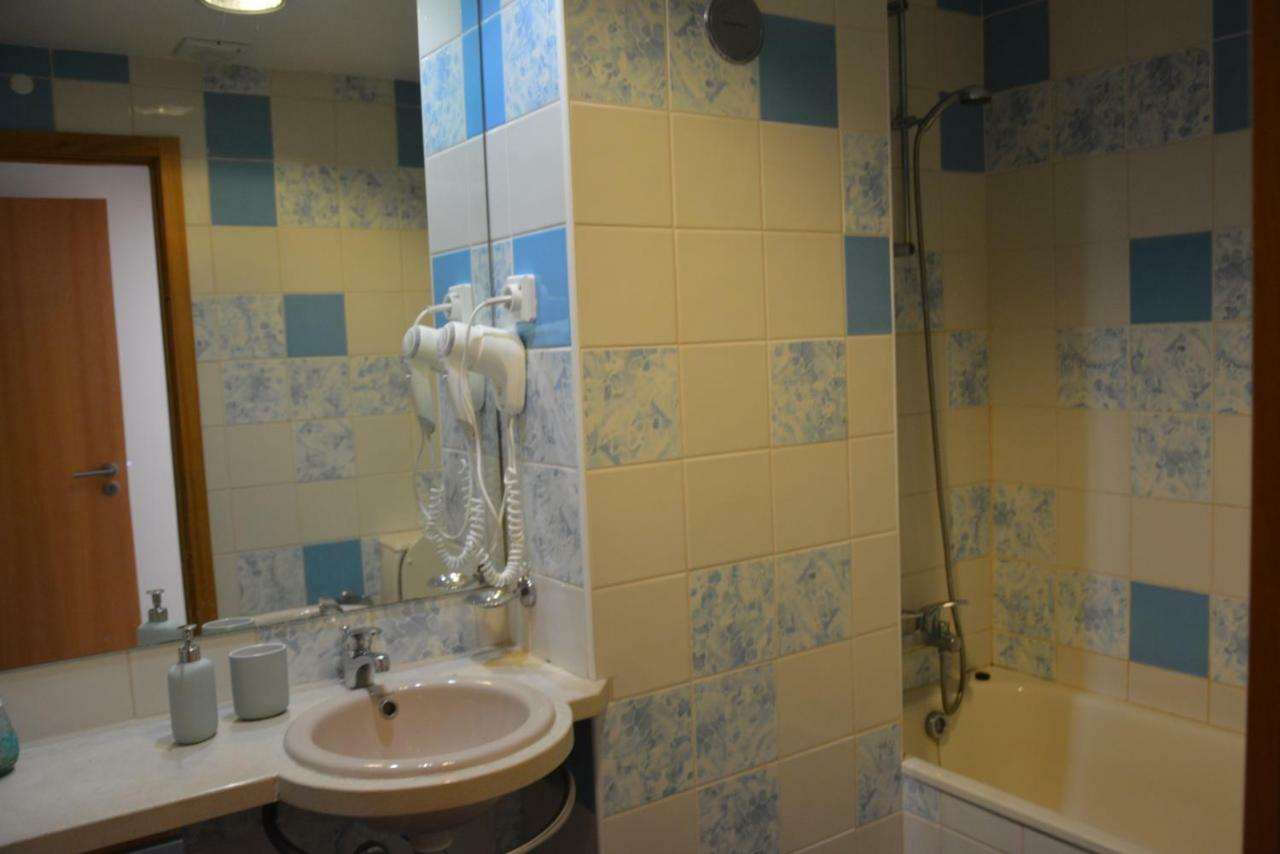 Beautiful Apartment In Albufeira Marina Екстериор снимка