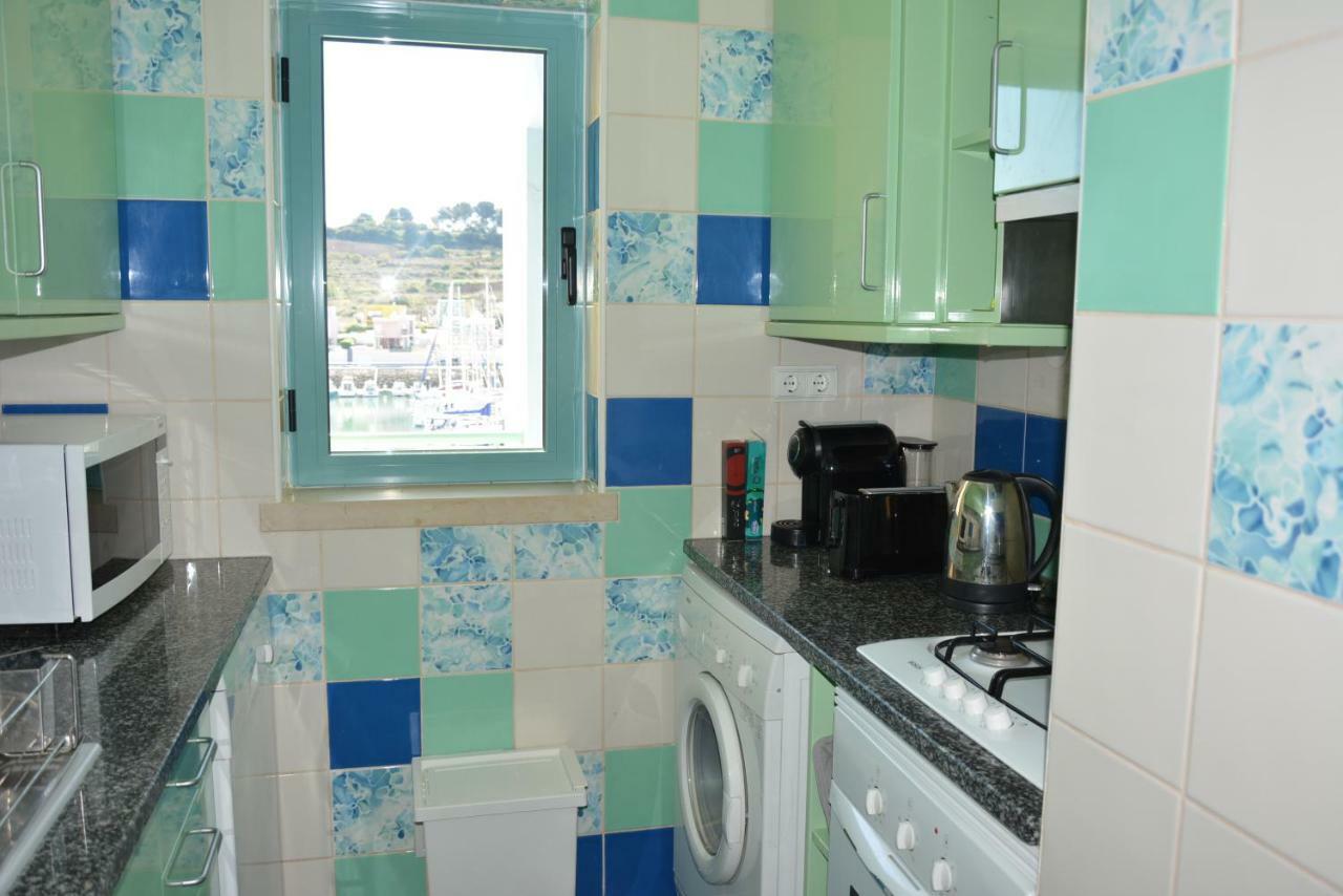 Beautiful Apartment In Albufeira Marina Екстериор снимка